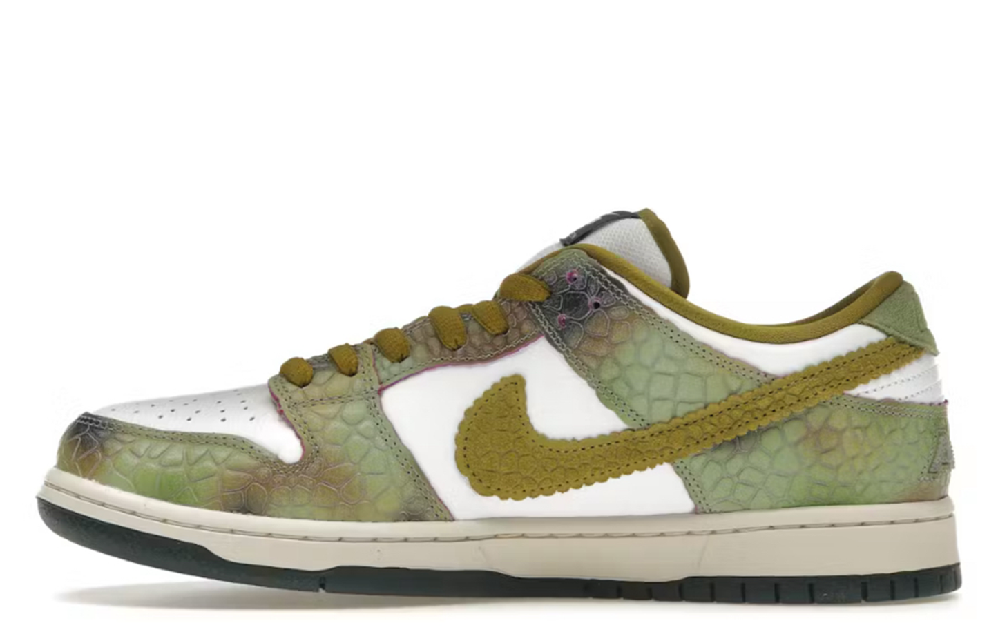 Nike SB Dunk Low Alexis Sablone Chamäleon