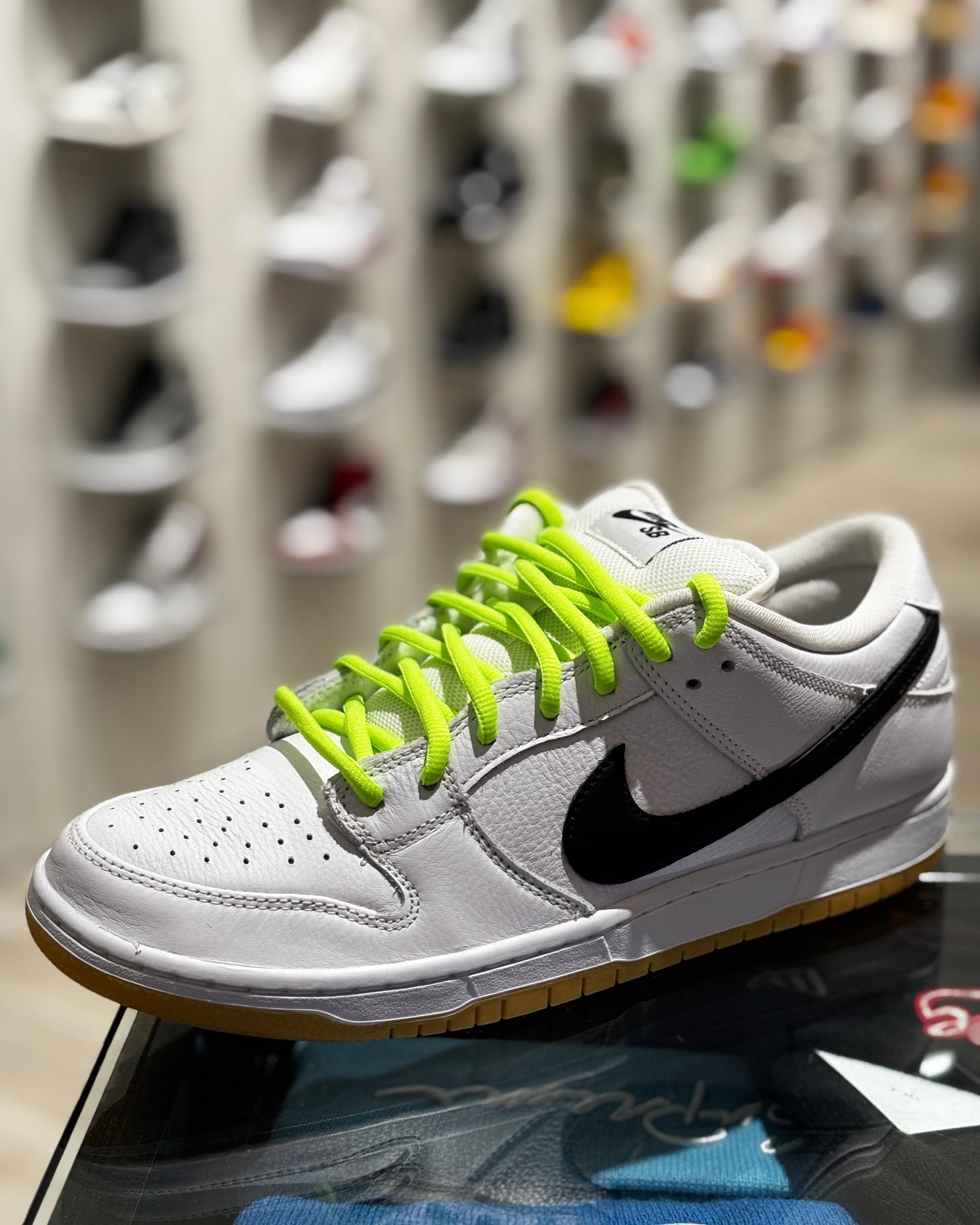 SB Laces Neon Green