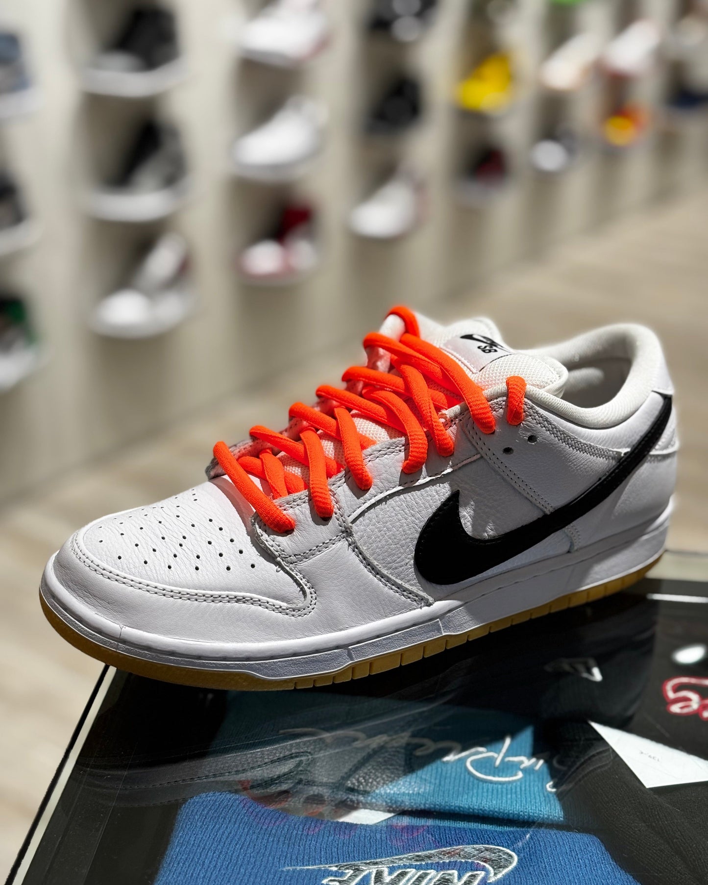 SB Laces Neon Orange
