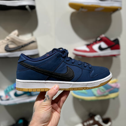 USED Nike SB Dunk Low Navy Black Gum