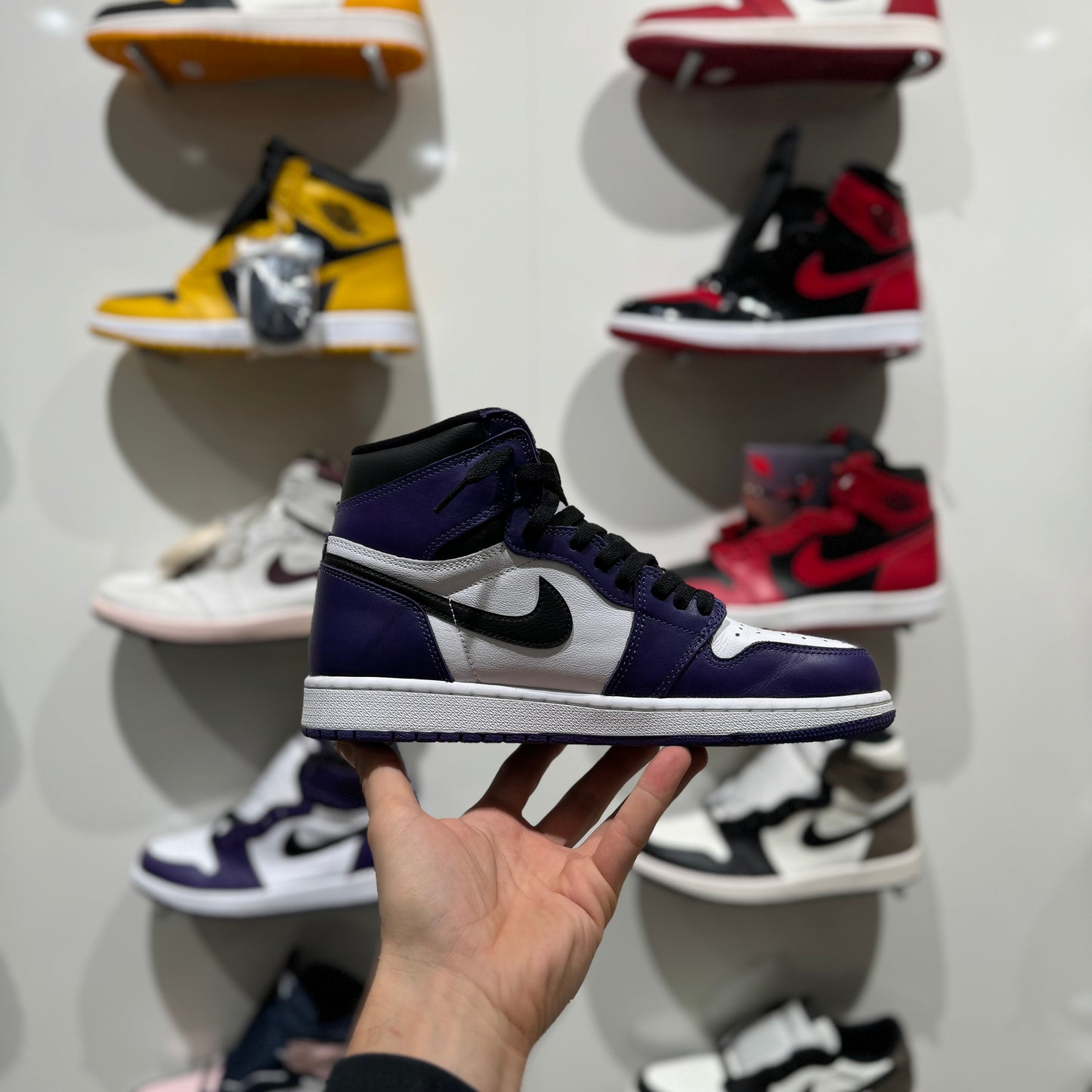 USED Nike Jordan 1 Retro High Court Purple White