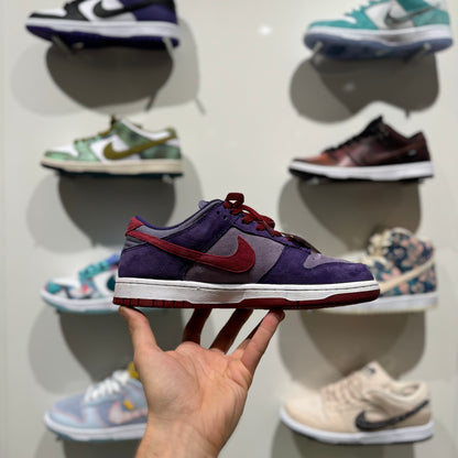 USED Nike Dunk Low Plum