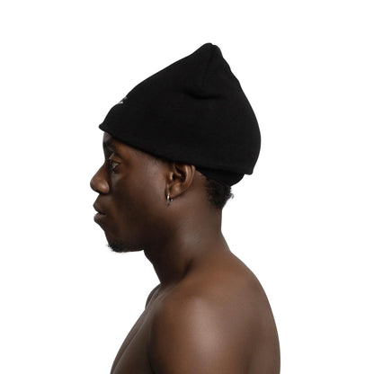 Purpill – Main Logo Embroidery Beanie I Black (One Size)