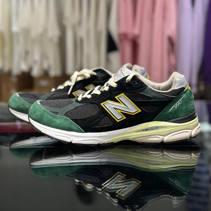 USED New Balance 990 v3 Black Green Yellow